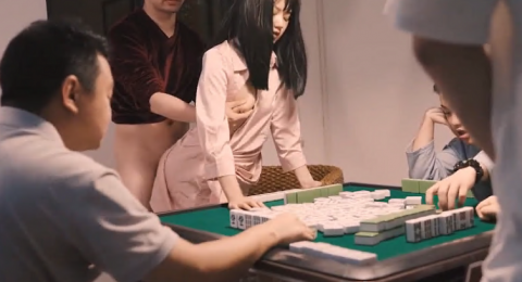 choi-mat-chuoc-cung-voi-hai-em-gai-xinh-tuoi