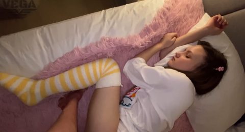 ban-tinh-trung-vao-lon-chi-ke-dang-ngu