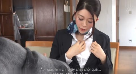 chi-dau-toi-la-nu-tiep-vien-hang-khong-dam-dang