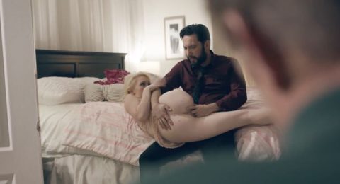 nguoi-bo-dung-con-gai-tuoi-teen-de-tra-no-cua-minh