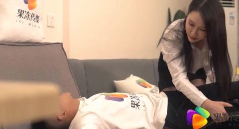 vi-thuong-chong-nen-vo-hy-sinh-tam-than-cho-sep